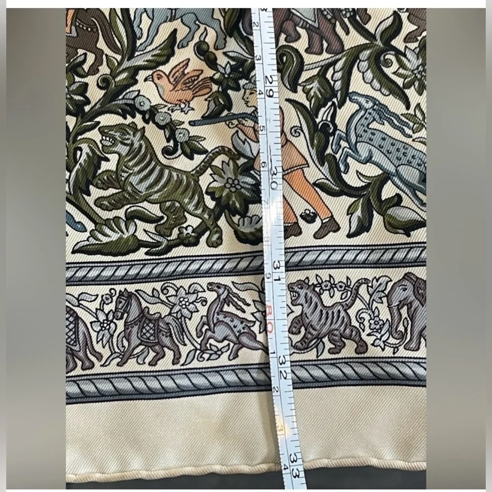 HERMES Carré géant silk silk scarf